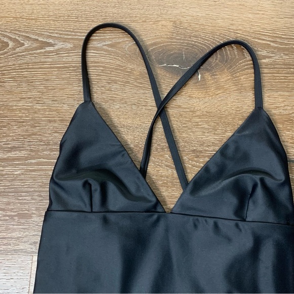 Matteau womens black wrap plunge lace one piece swimsuit 4/ US8 - Picture 4 of 10